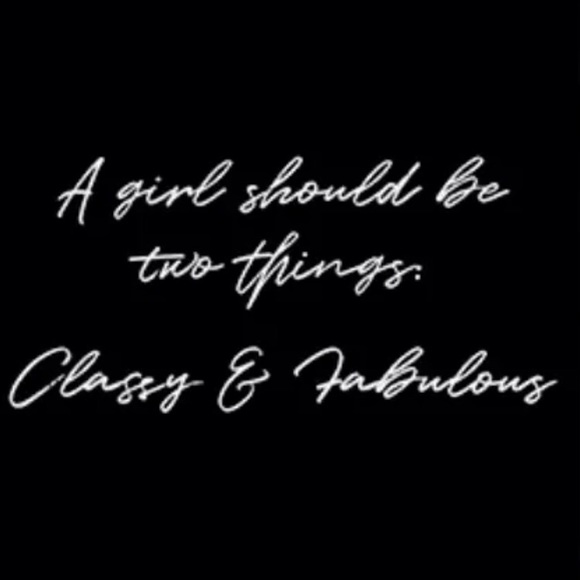 Meet your Posher, Beth - Picture 4 of 5